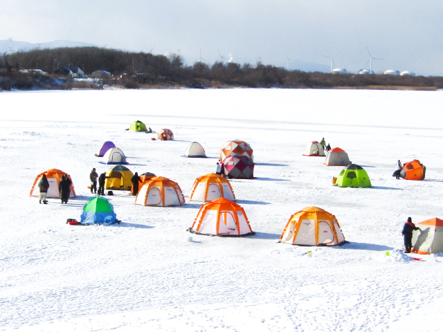 Ice Smelt Fishing in Sapporo, Hokkaido Bashō trip