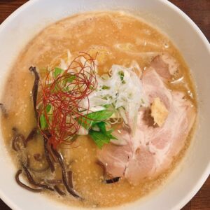 Read more about the article 【札幌/ラーメン】「ハレル家」で人気のまろやか味噌ラーメン！