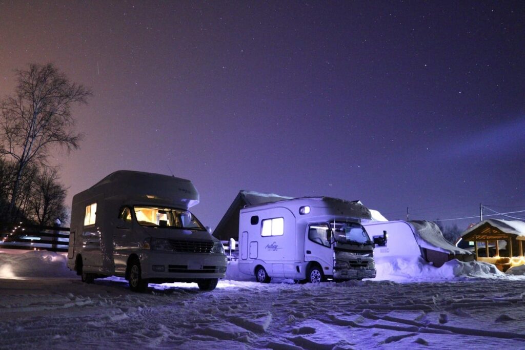 知床　冬　キャンプ